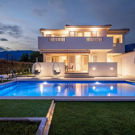 Bachin Villa *