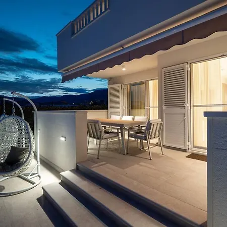 Bachin Villa Kastela
