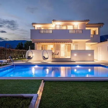 Villa Bachin Kastela