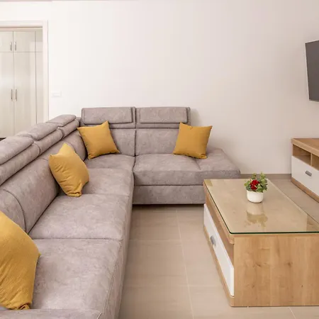 Bachin Βίλα Kaštela